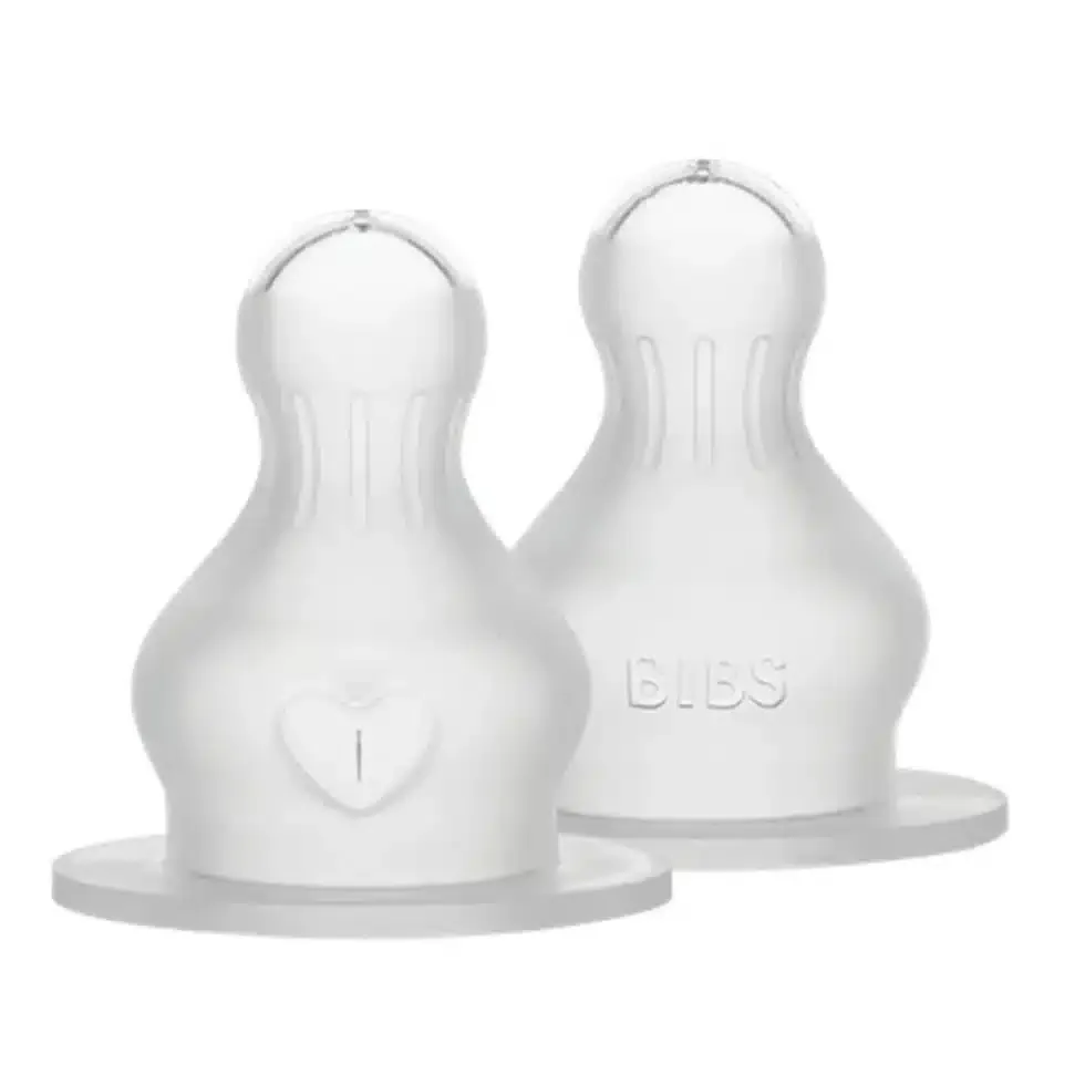 tetine-Bibs-silicone-debit-lent-1-bebemaman.webp